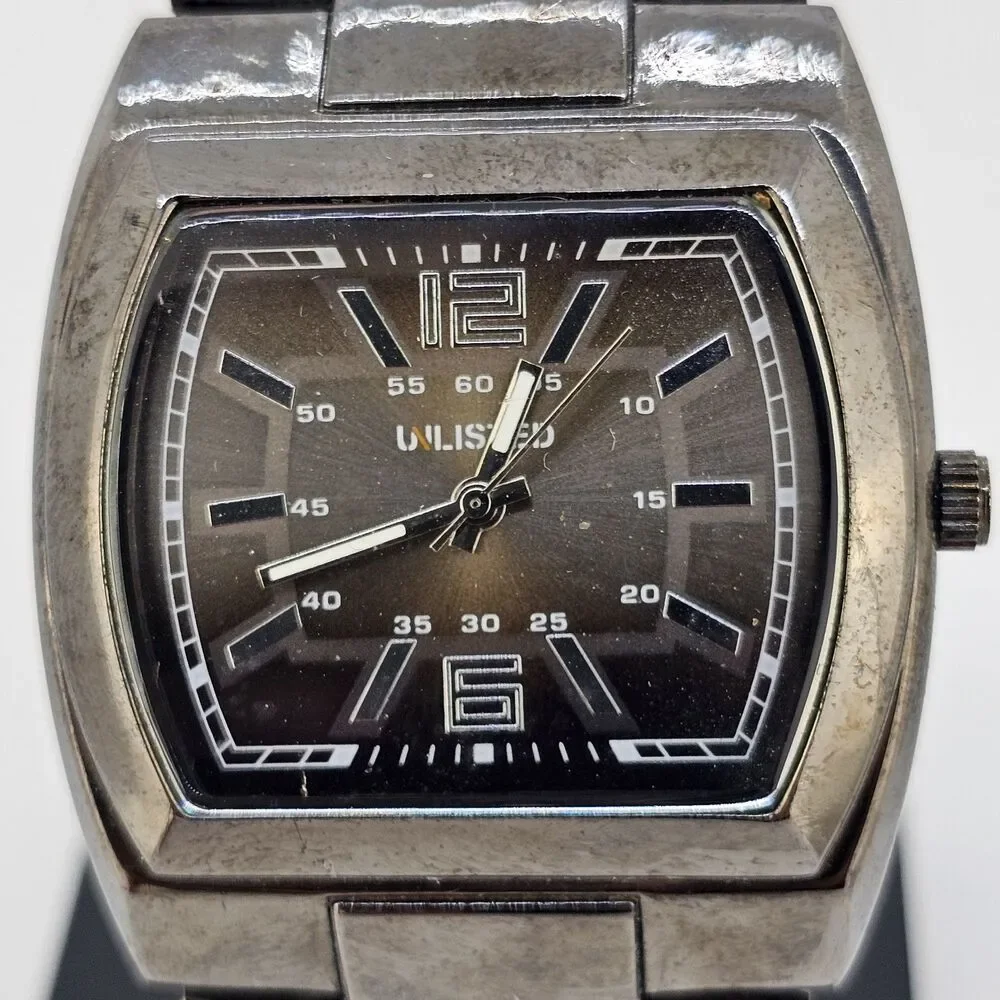 Kenneth Cole Unlisted Men's Watch 40MM Gun Metal‎ Dial Bracelet 6